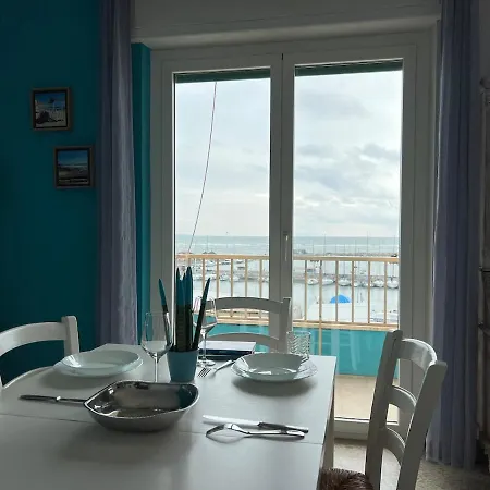 Viamare Appartamento Anzio